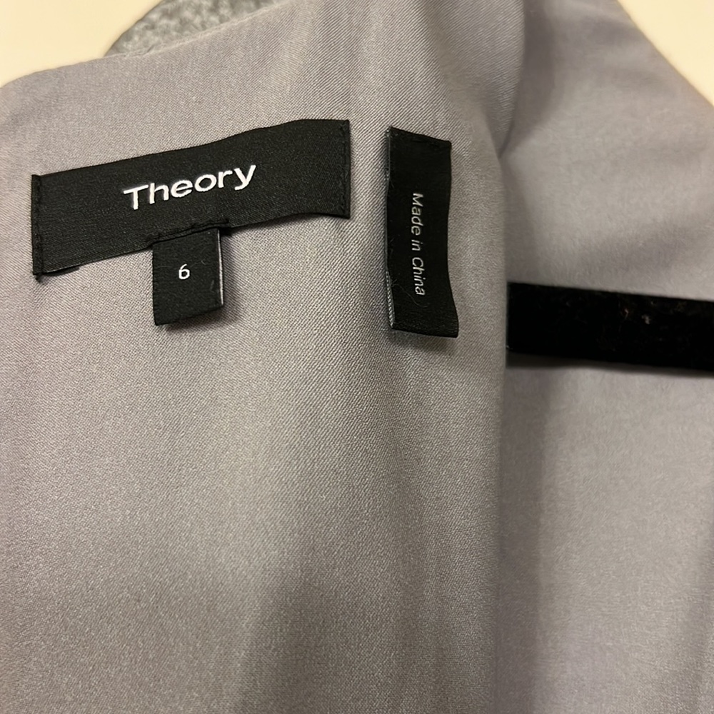 Size 6 Theory Dress in Perfect Condition - Picture 2 of 3